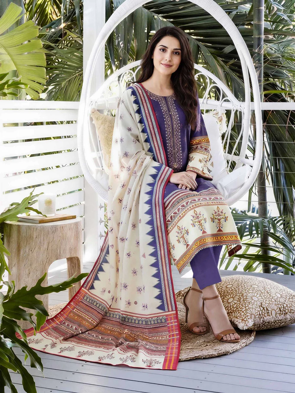 U5126SU-3PC-610-3PieceLawnSuit-Embroidered_Unstitched_1_d34680aa-9397-4a2b-934a-977a2f9e111e